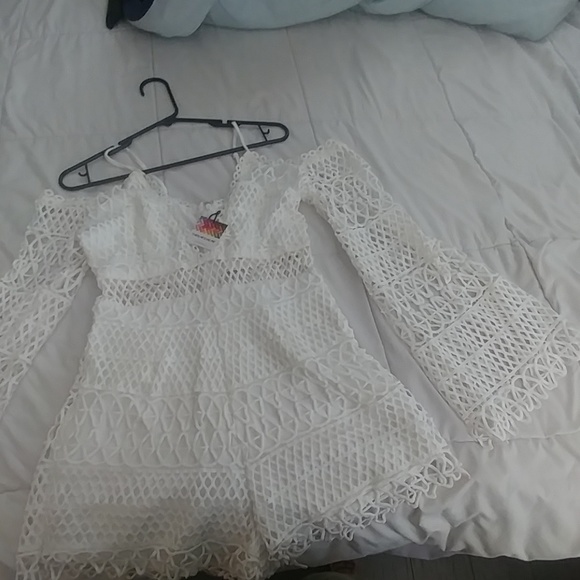 🆕Final Price!! White Crochet Romper- NWT🆕 - Picture 7 of 8